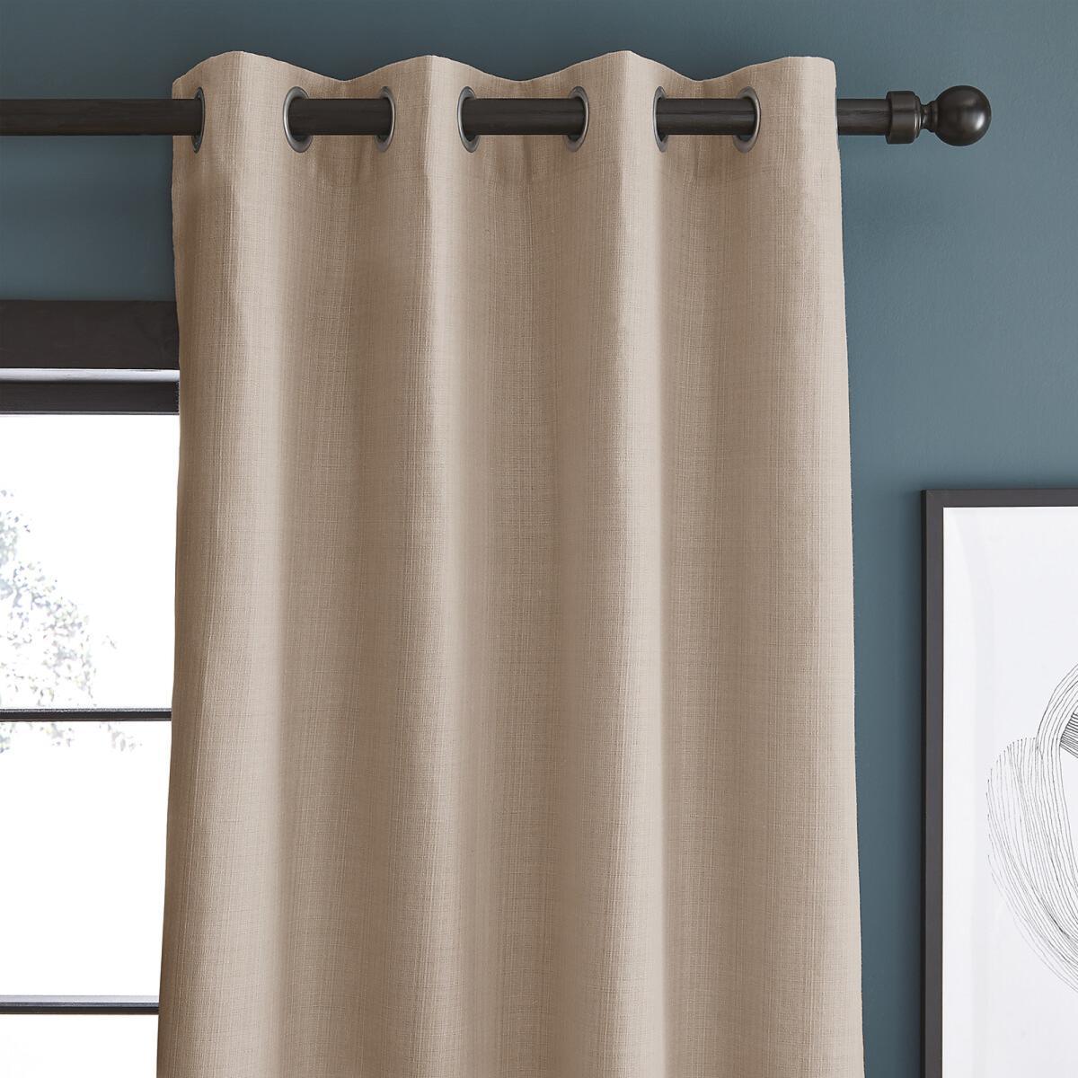 Textured Blackout Eyelet Curtains – image 2