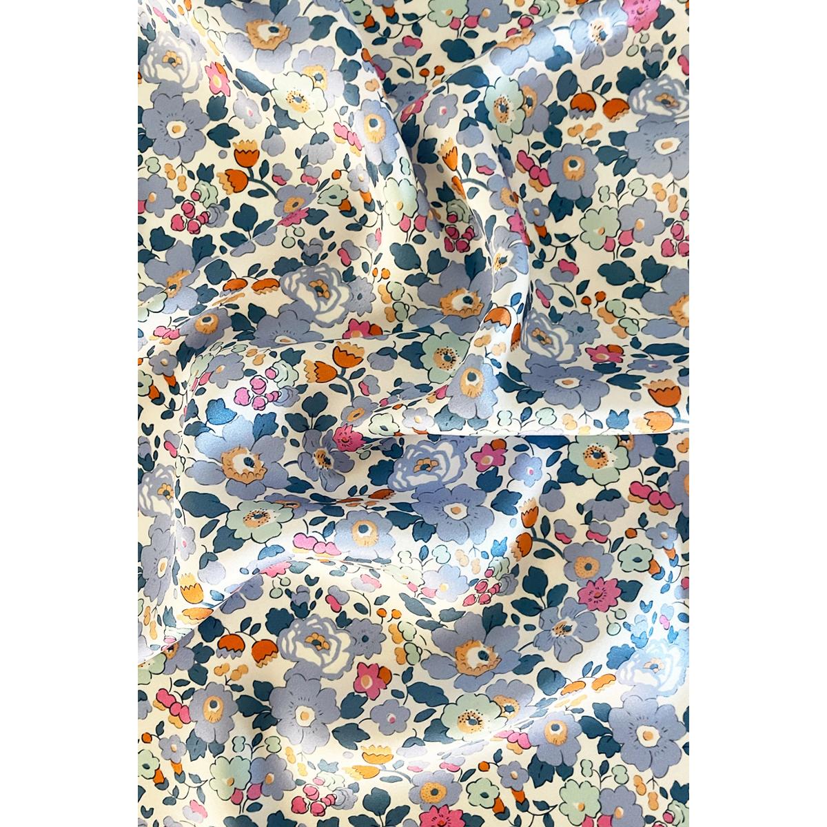 Coco & Wolf Betsy Lavender Silk Pillowcase – image 2