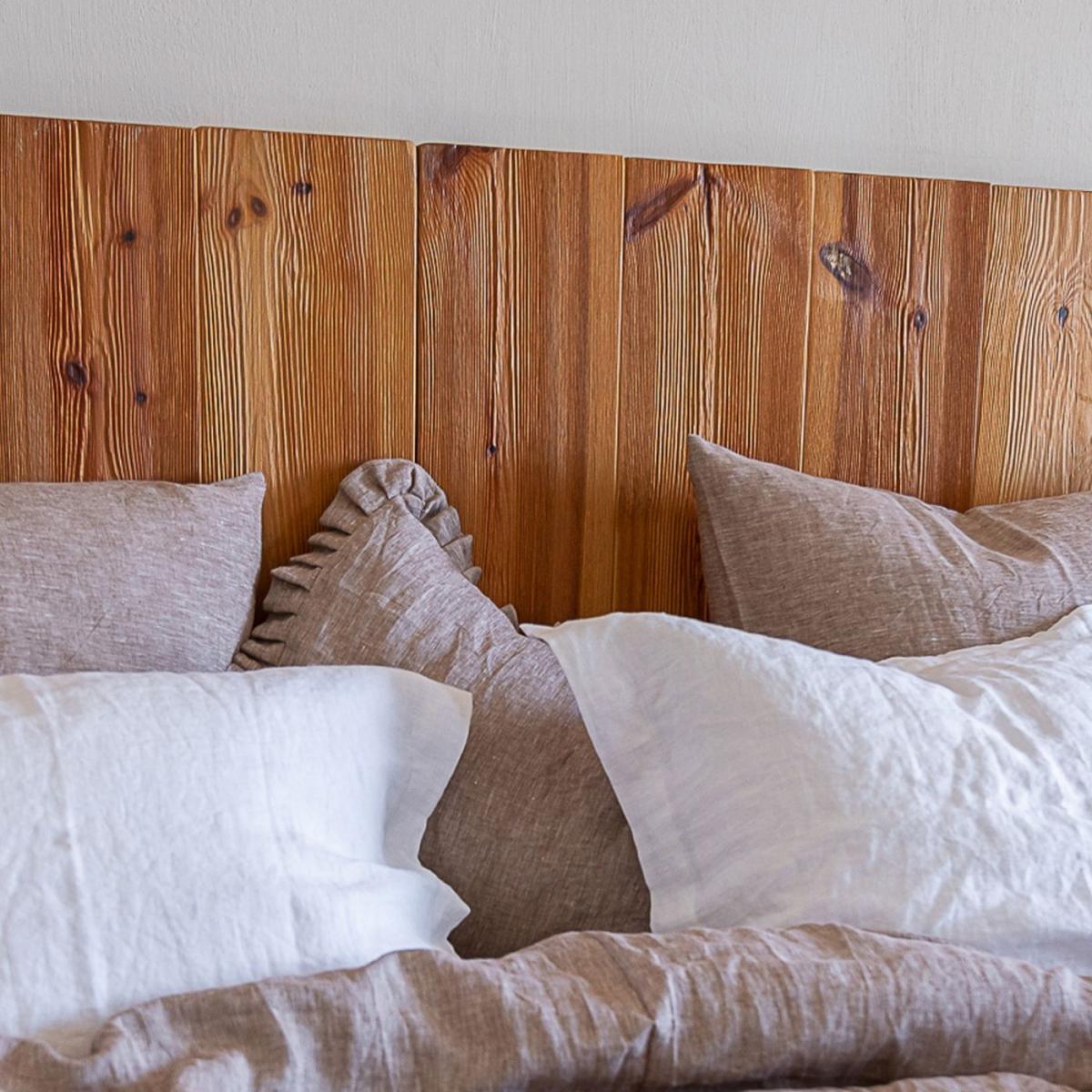 Teddy Ruffled Linen Pillowcase – image 2