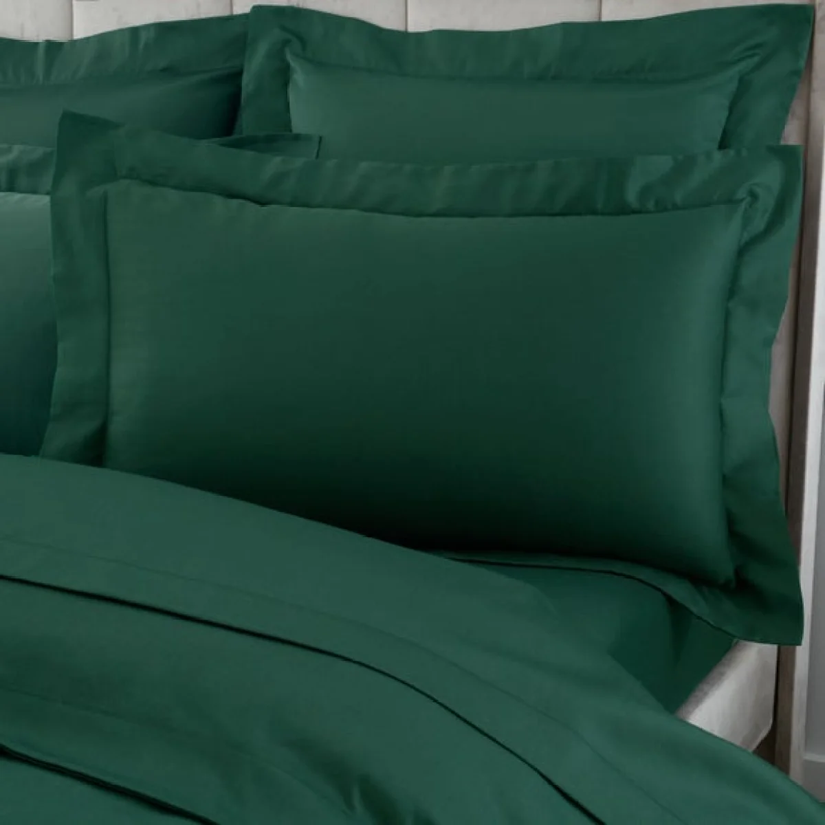 Hotel 230 Thread Count Cotton Sateen Oxford Pillowcase Green – image 1