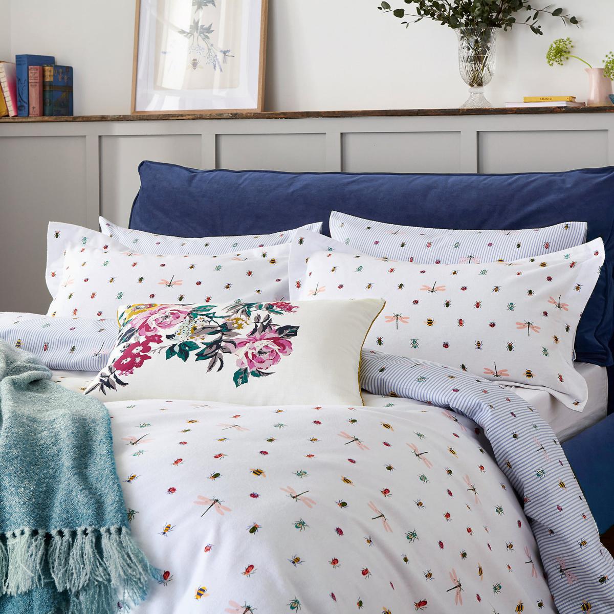 Joules Botanical Bugs Chalk Housewife Pillowcase Pair Chalky White – image 2