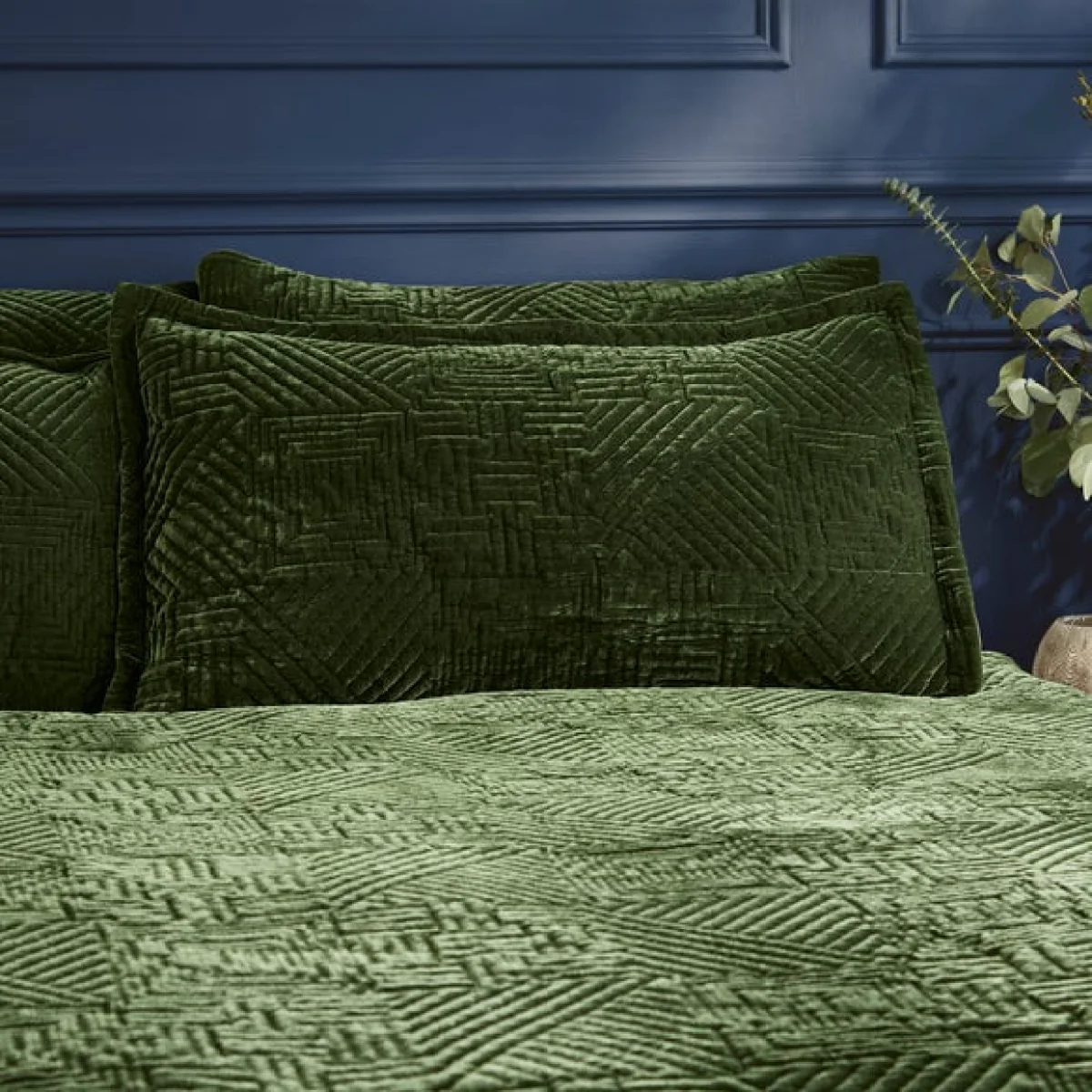 Haisley Geometric Oxford Pillowcase Navy (Blue) – image 2