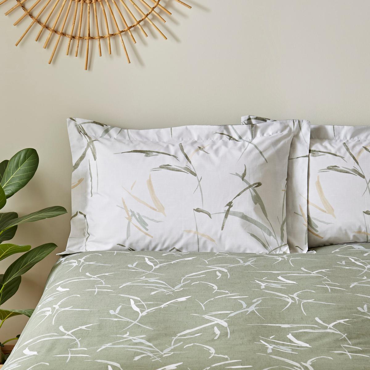Sadie Green 100% Organic Cotton Oxford Pillowcase Green/White – image 2