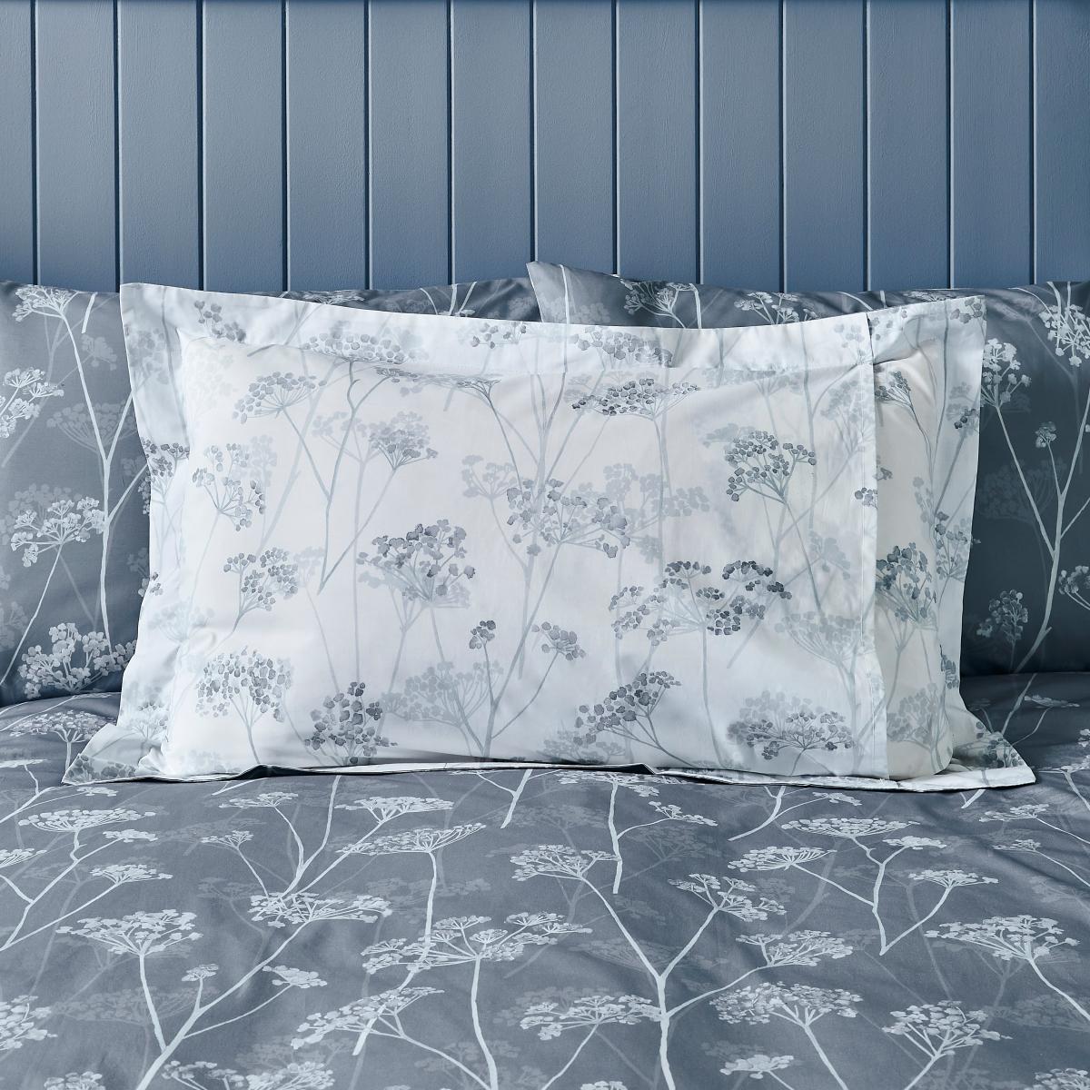 Cow Parsley Blue Oxford Pillowcase Blue/White – image 2