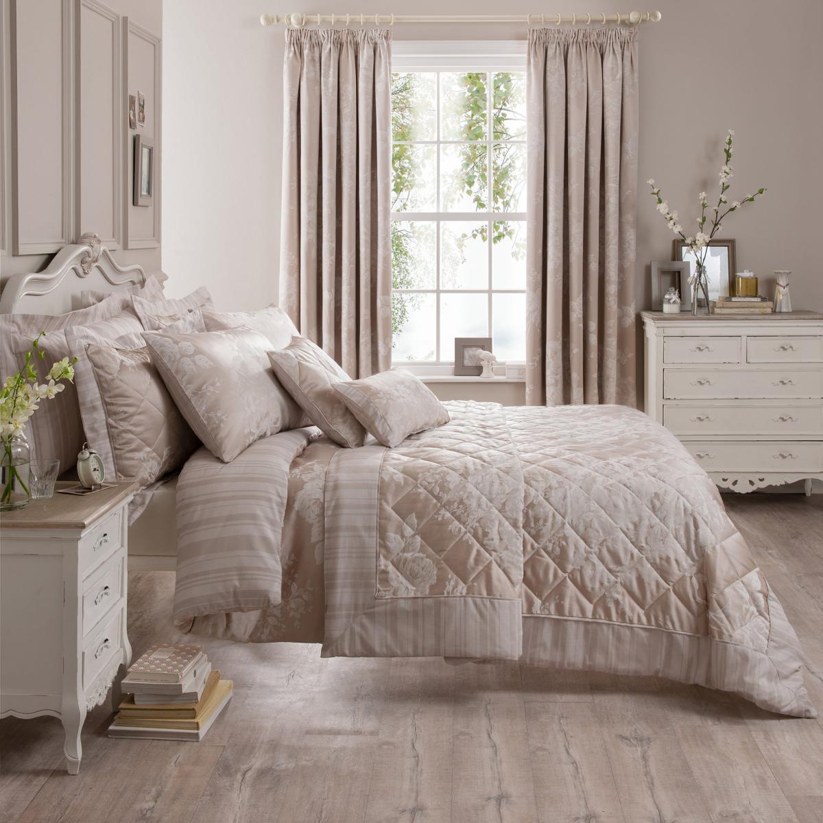 Laura Natural Jacquard Housewife Pillowcase Cream – image 2