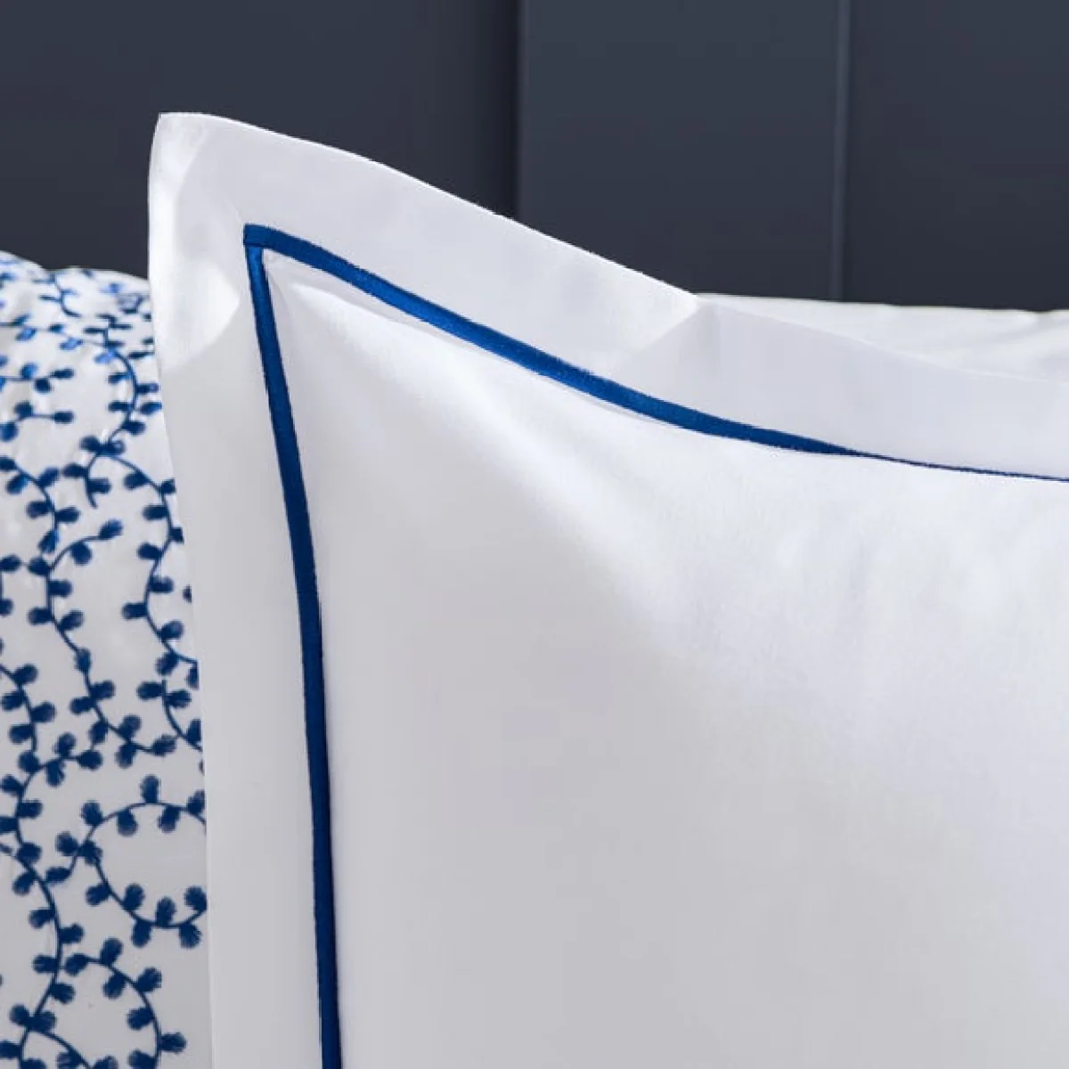 Kersey Embroidery Oxford Pillowcase Blue – image 2