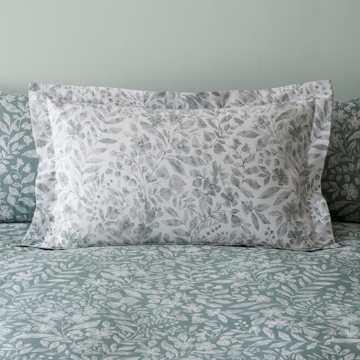 Lyra Arts and Crafts Lilypad Oxford Pillowcase Green/White – image 1