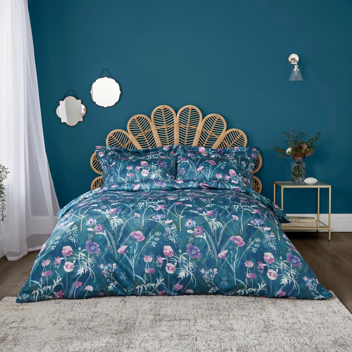 Poppy Garden Peacock Oxford Pillowcase Green/Purple – image 2