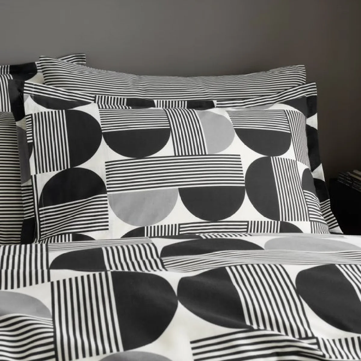 Bromley Modern Geo Navy Oxford Pillowcase Navy (Blue) – image 3