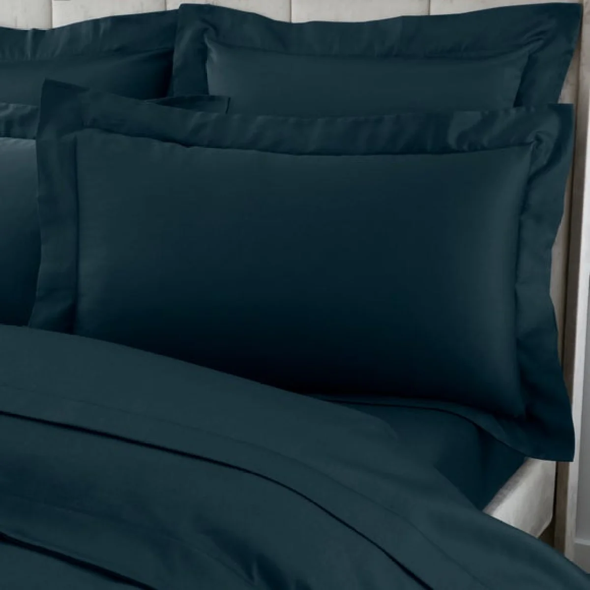 Hotel 230 Thread Count Cotton Sateen Oxford Pillowcase Black – image 2