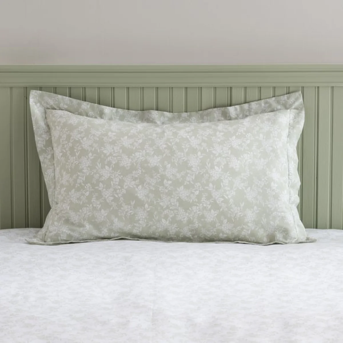 Bexley Floral Sage Oxford Pillowcase Sage (Green) – image 1