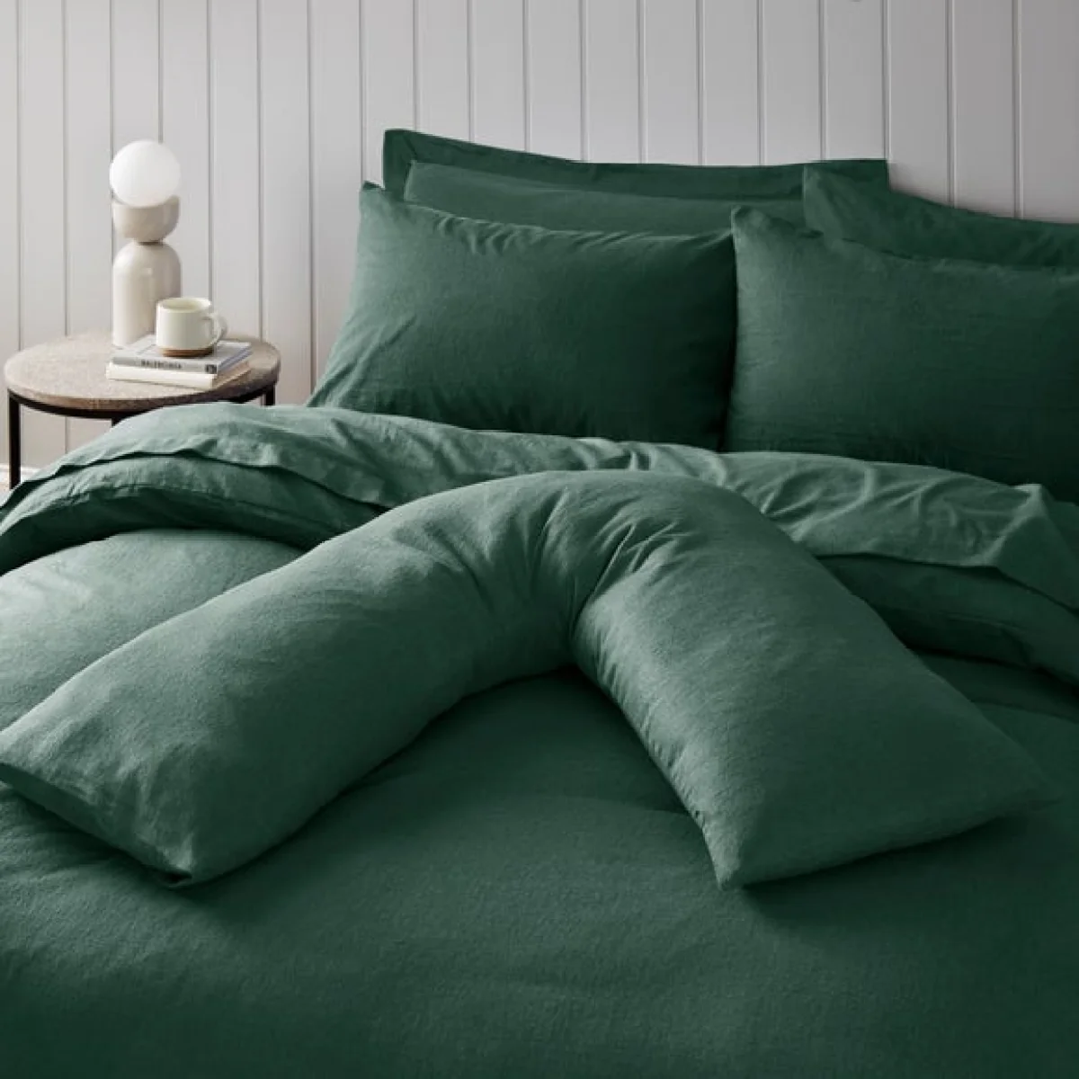 Soft & Cosy Luxury Brushed Cotton V-Shape Pillowcase Red – image 3