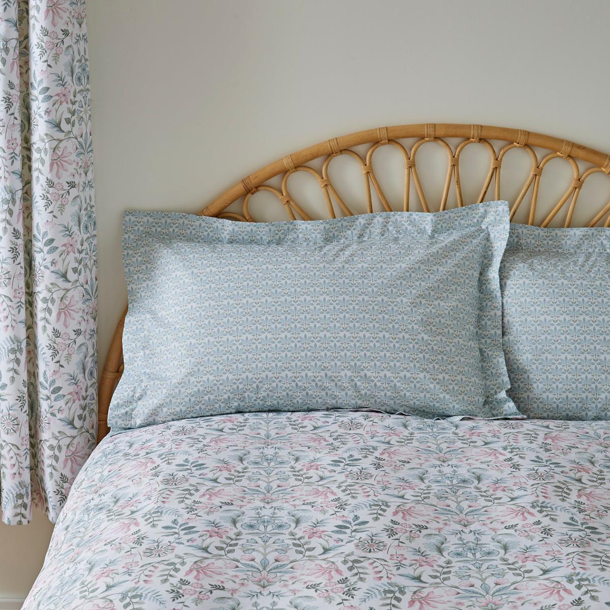 Dorothy Green 100% Cotton Oxford Pillowcase Light Green – image 2