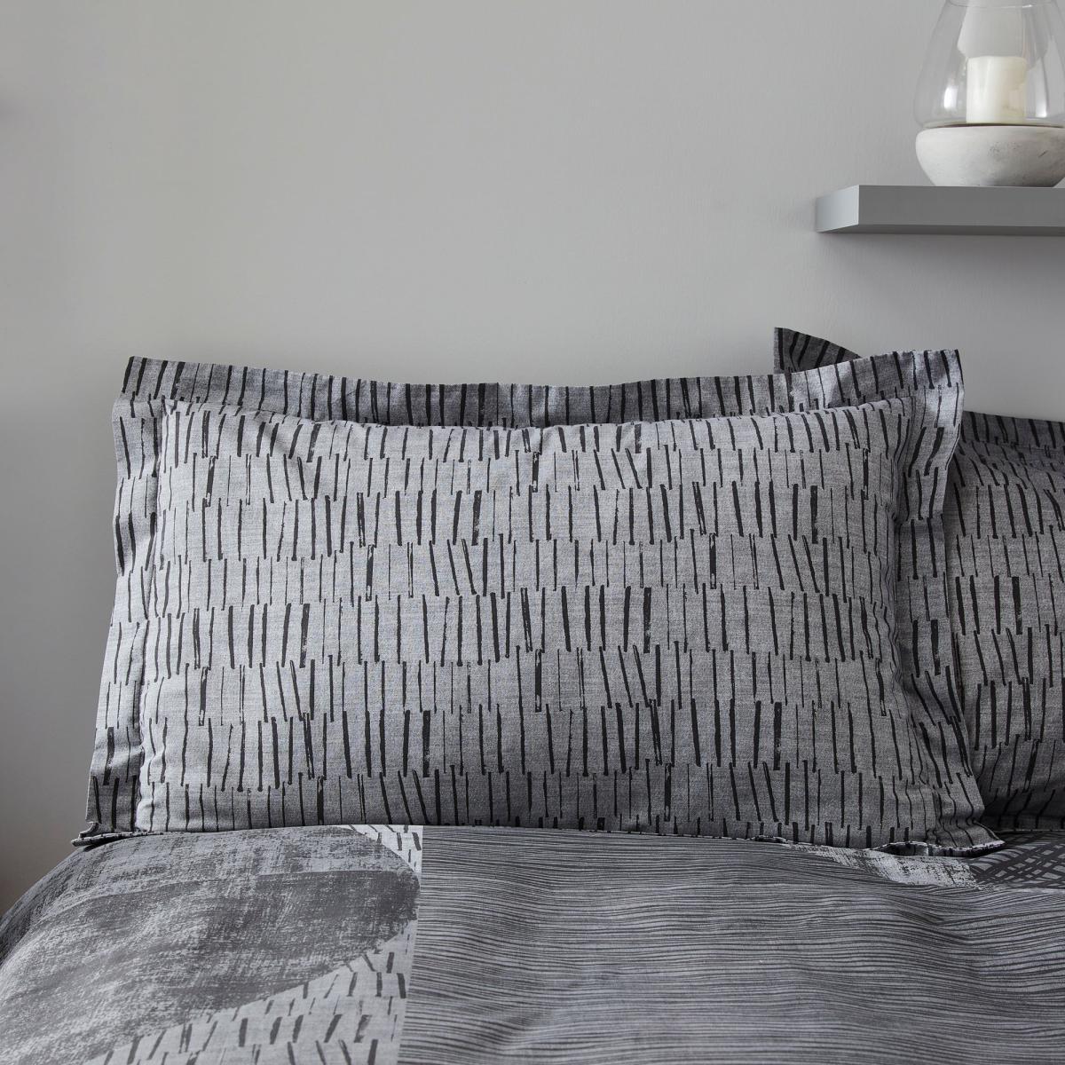Elements Grey Flynn Oxford Pillowcase Grey and Black – image 1