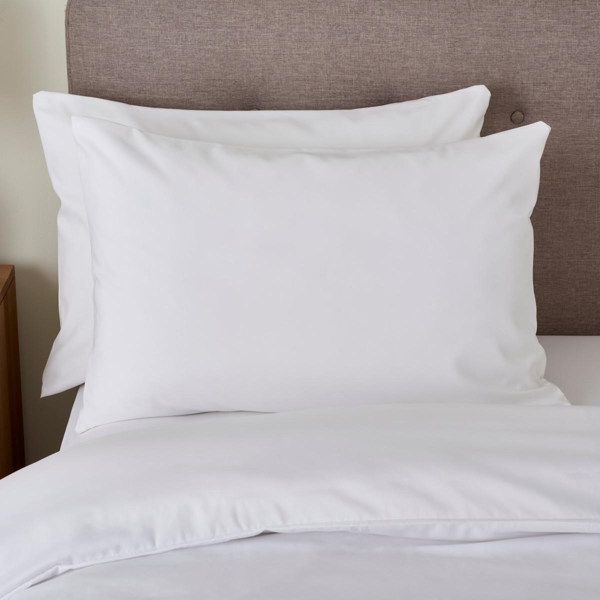 Super Soft Duvet Cover and Pillowcase Set White – image 2