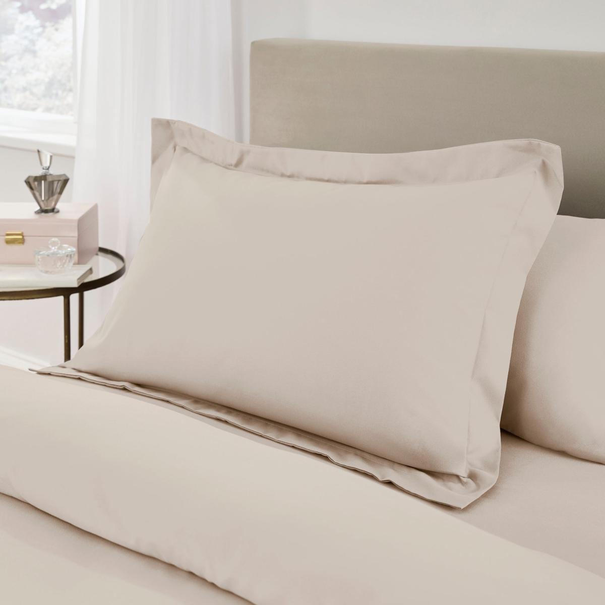 Fogarty Soft Touch Natural Oxford Pillowcase Natural – image 2