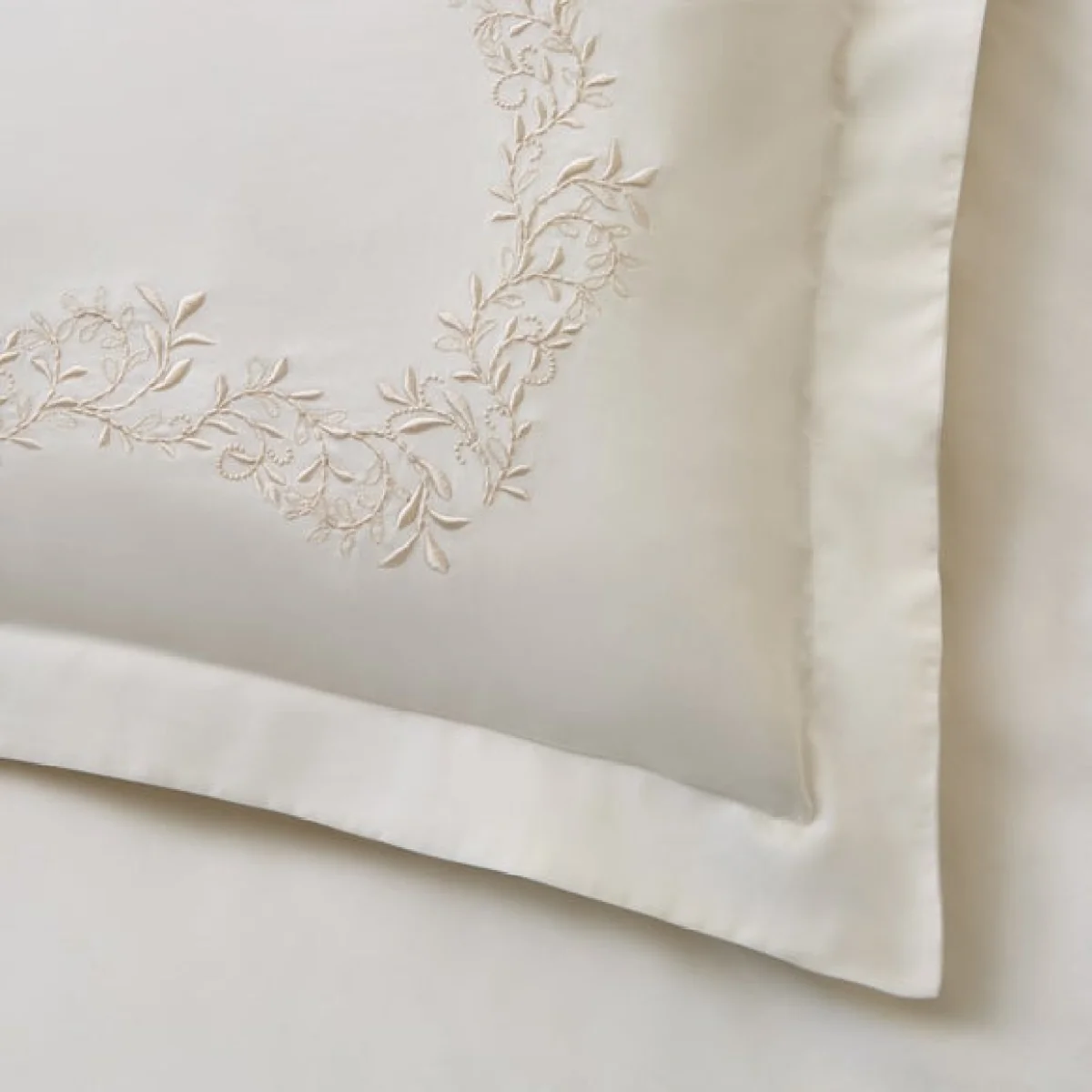 Dorma Camerelle Embroidery 100% Cotton Sateen Oxford Pillowcase Pair – image 3