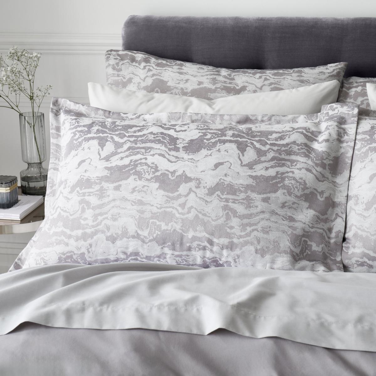 Marble Jaquard Oxford Pillowcase – image 1