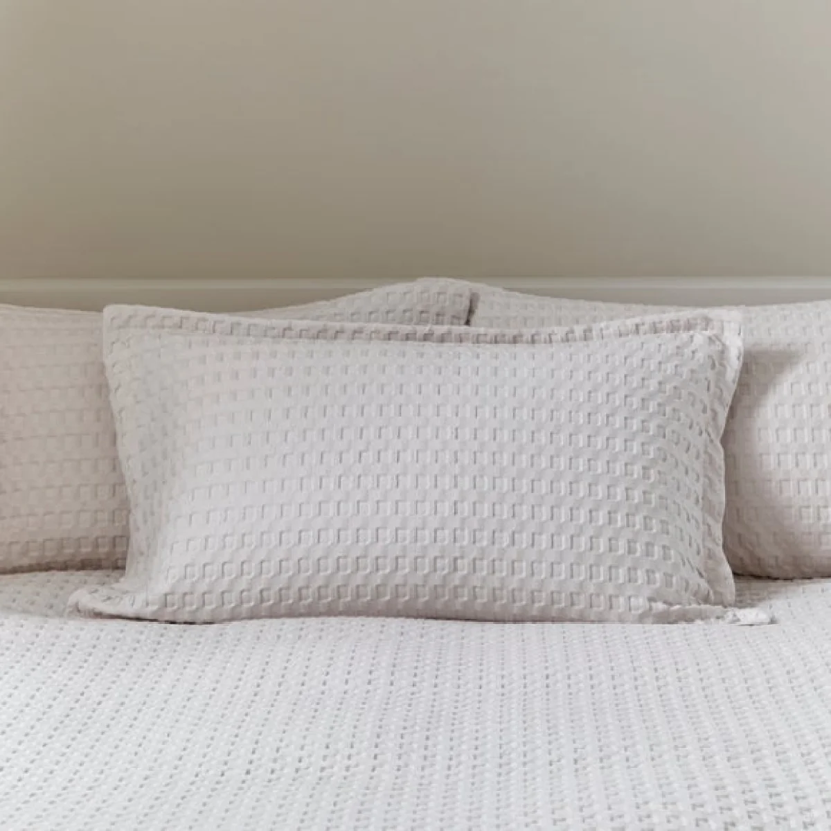Emerson Waffle Oxford Pillowcase Charcoal (Grey) – image 2