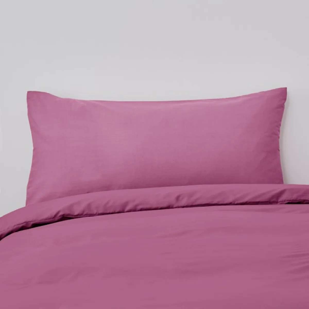 Non Iron Plain Dye Kingsize Pillowcase Pair Pink – image 1