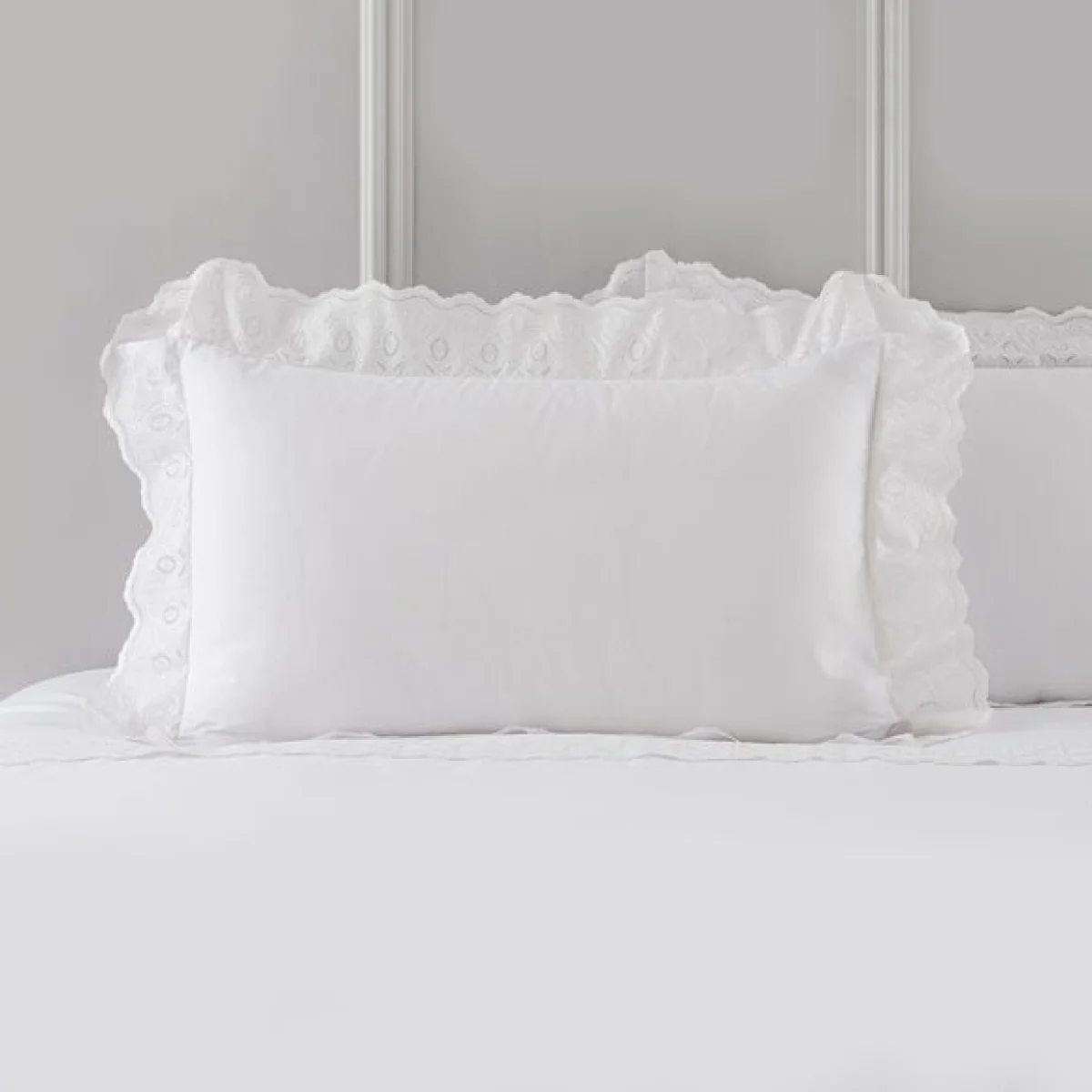 Broderie Lace Edge 100% Cotton Oxford Pillowcase Pair
