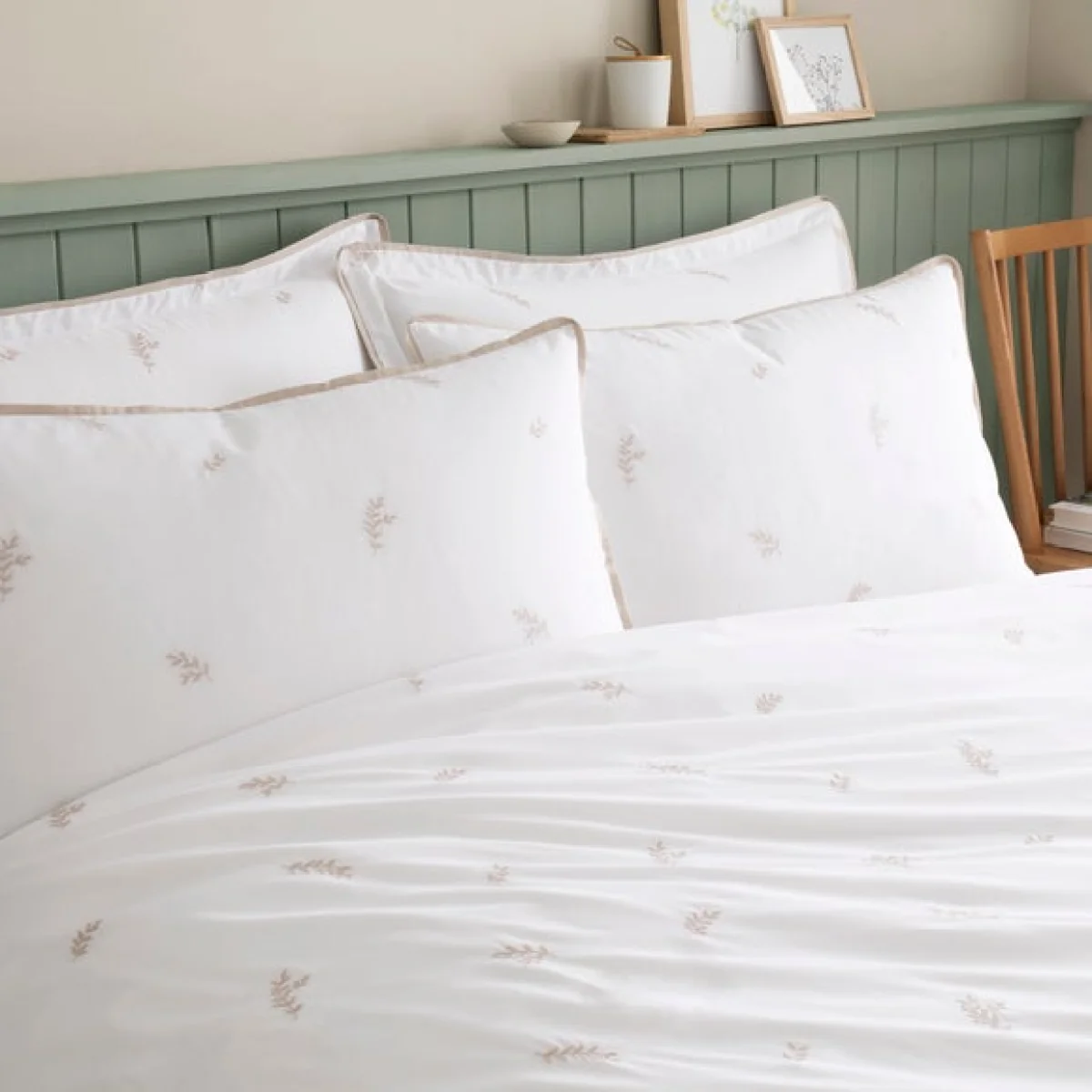 Anna Sprig Embroidery 100% Cotton Oxford Pillowcase – image 4