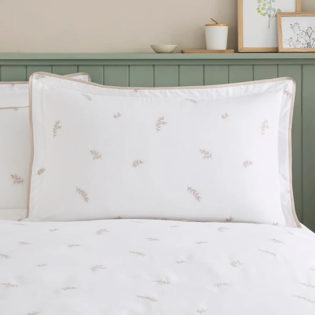 Anna Sprig Embroidery 100% Cotton Oxford Pillowcase – image 1