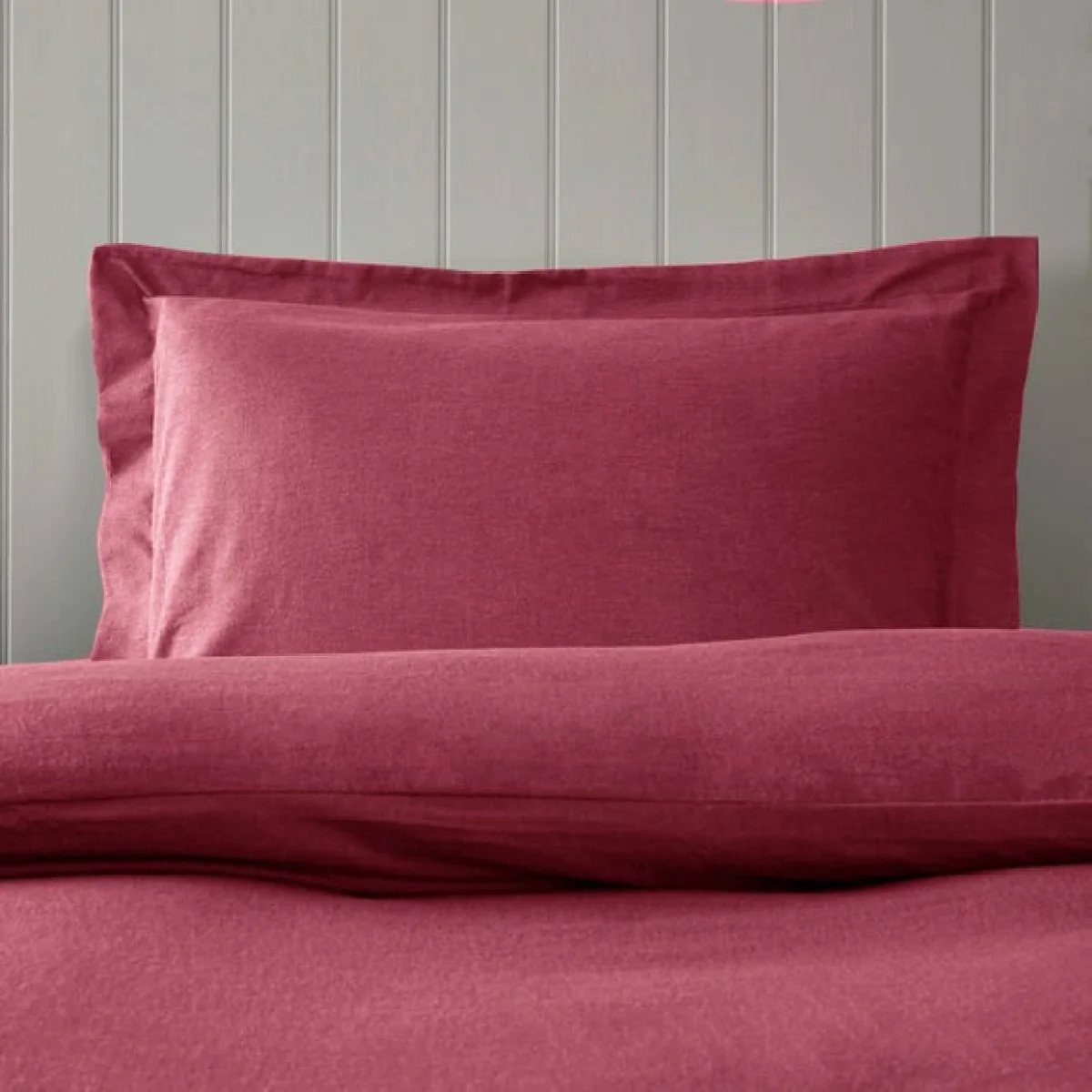 Soft & Cosy Luxury Oxford Pillowcase Rhubarb – image 1