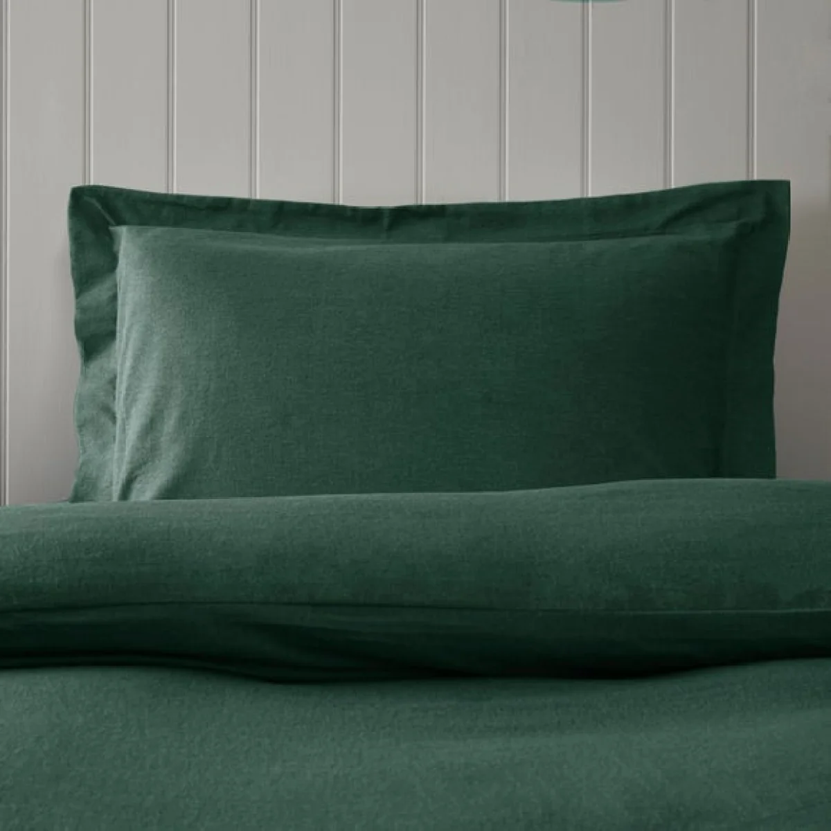 Soft & Cosy Luxury Brushed Cotton Oxford Pillowcase Green – image 1