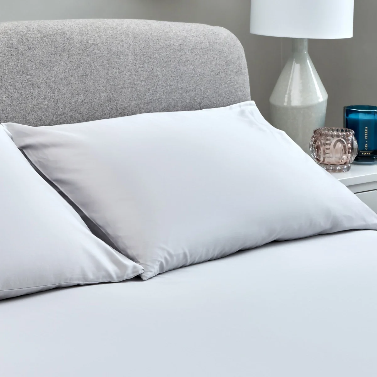 The Willow Manor Egyptian Cotton 300 Thread Count Pillowcase Pair - Grey