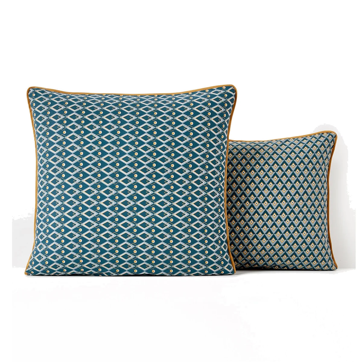 Pallazzo Graphic Cotton Pillowcase – image 1