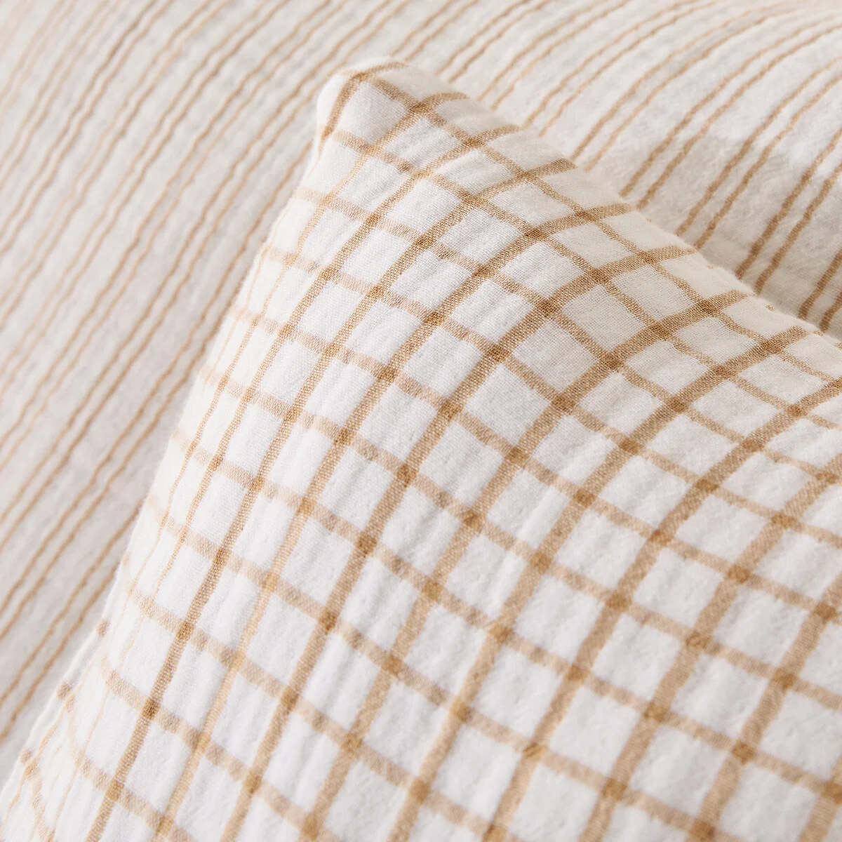 Nigel Cotton Muslin Pillowcase – image 5