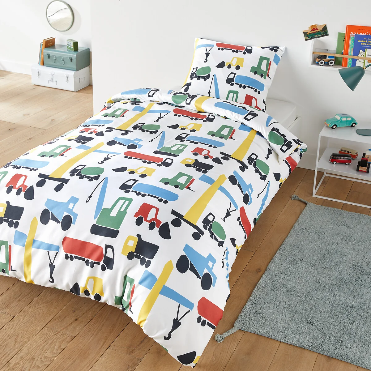 Recycled Microfibre Bed Set with Square Pillowcase – image 1
