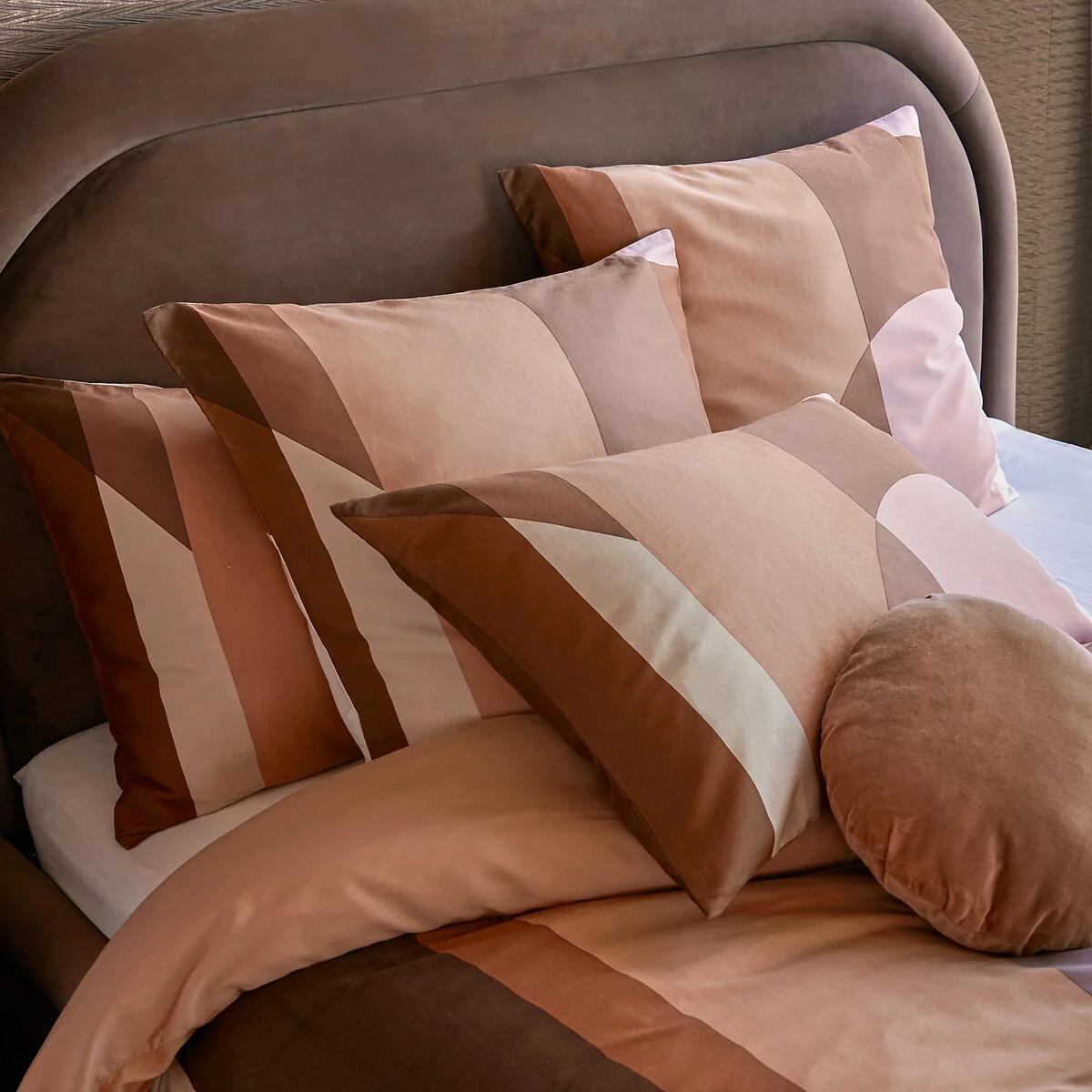 Marjorie Pillowcase in Washed Cotton Satin – image 3