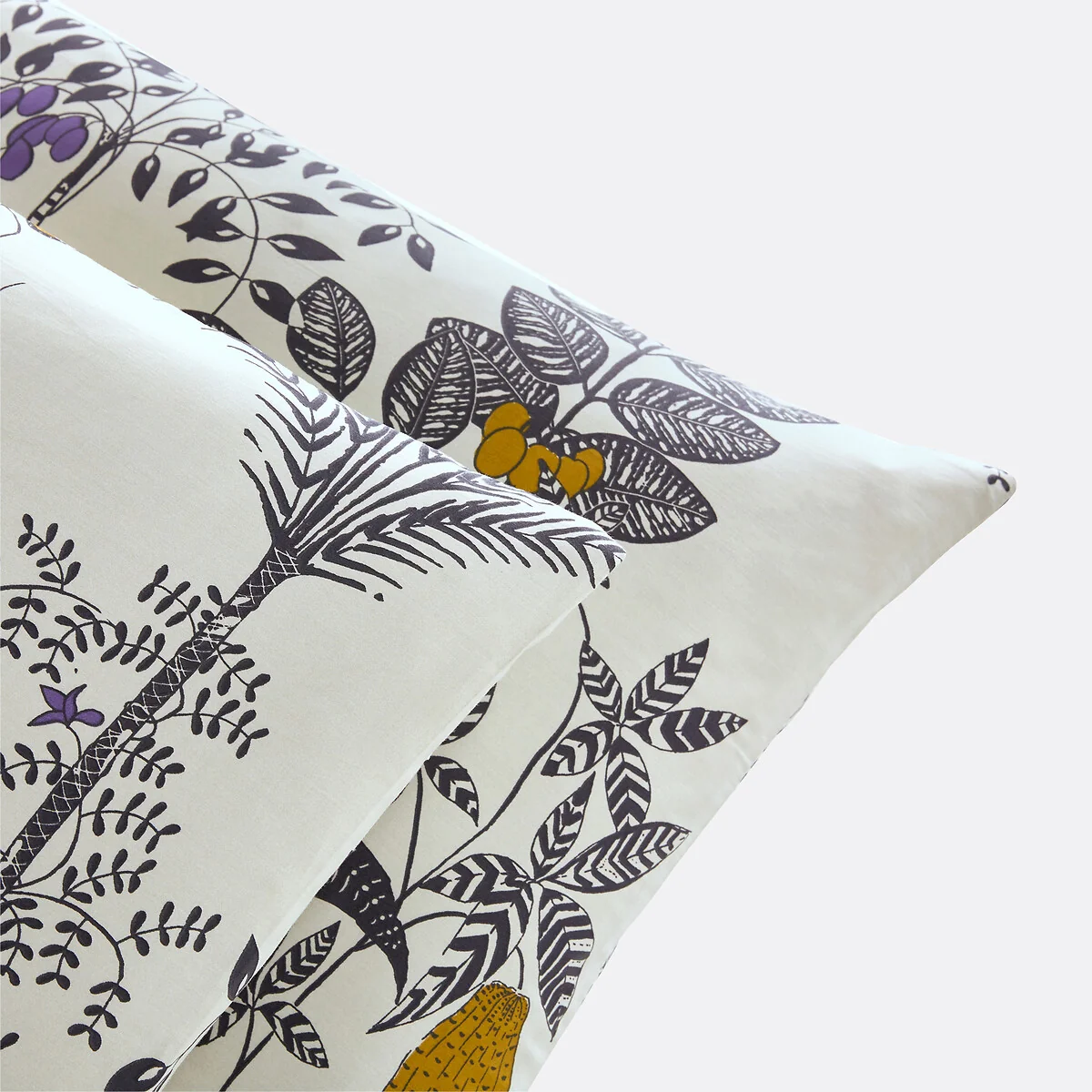 Kampong Jungle 100% Cotton Satin 300 Thread Count Pillowcase – image 4