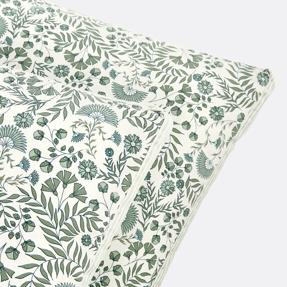 Majari Floral 100% Washed Cotton Pillowcase – image 3