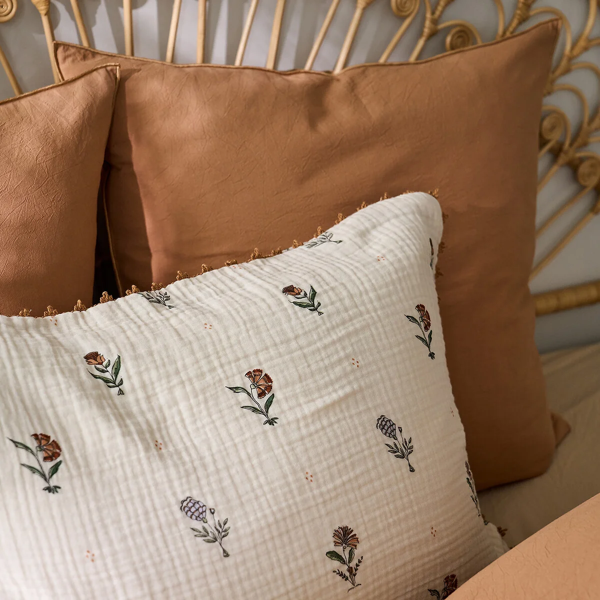 Emeline Floral 100% Cotton Muslin Pillowcase – image 3