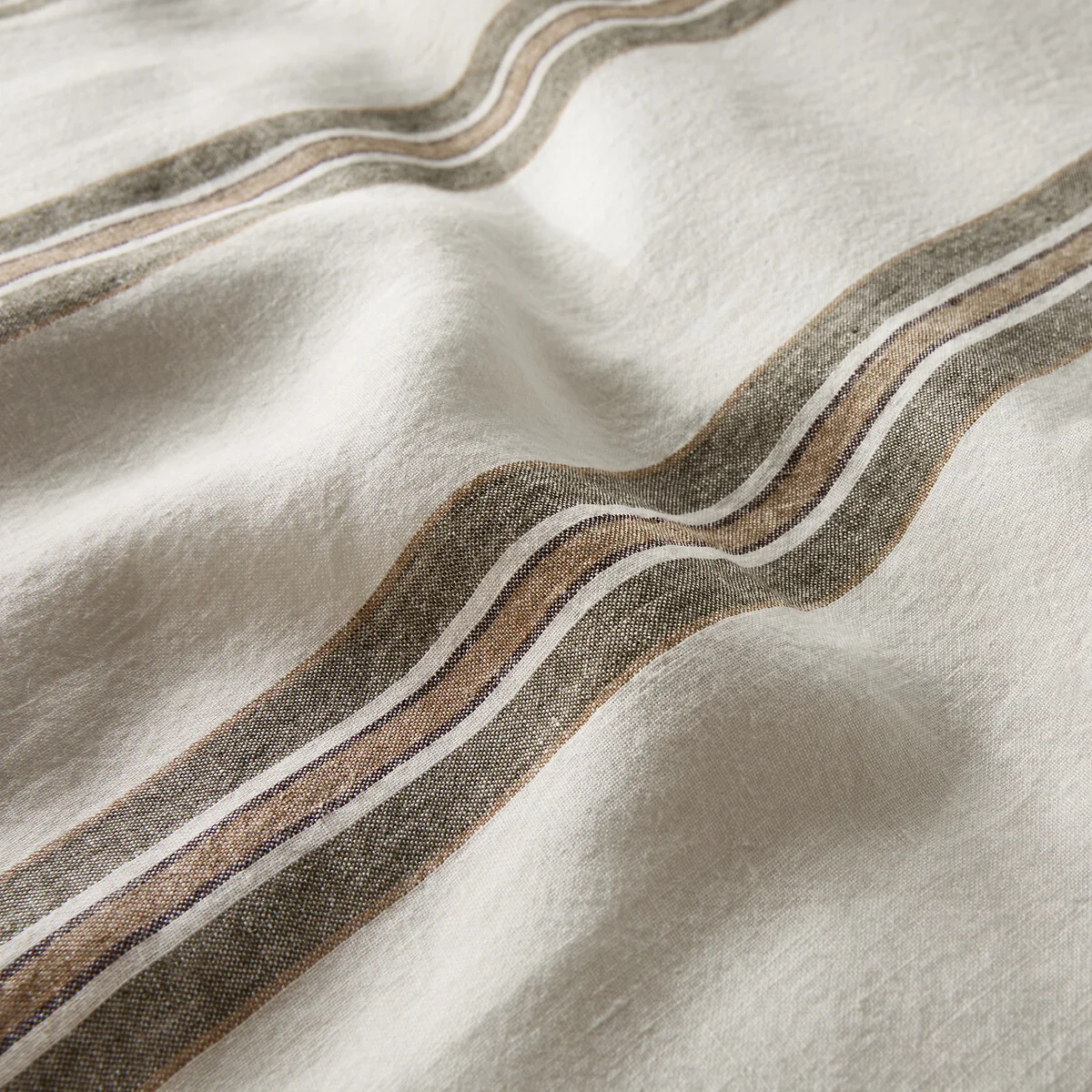 Aelle Washed Linen Pillowcase – image 6