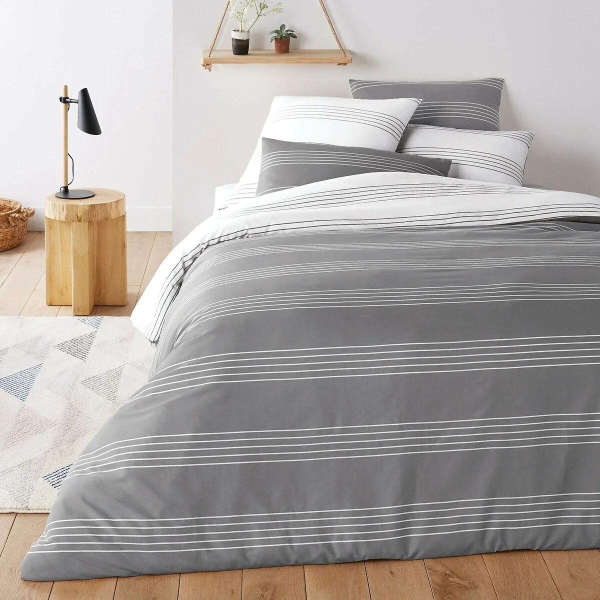 Horizon Striped 100% Cotton Pillowcase – image 5