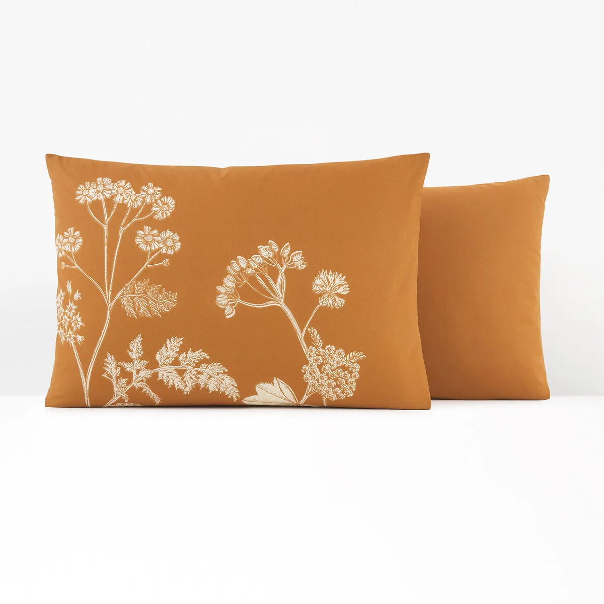 Cyrus Cotton Pillowcase – image 2
