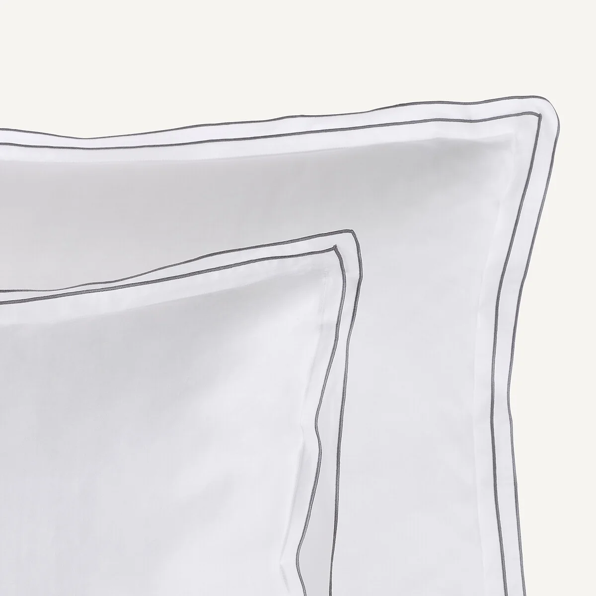 Tucci 100% Organic Cotton Satin 300 Thread Count Pillowcase – image 3
