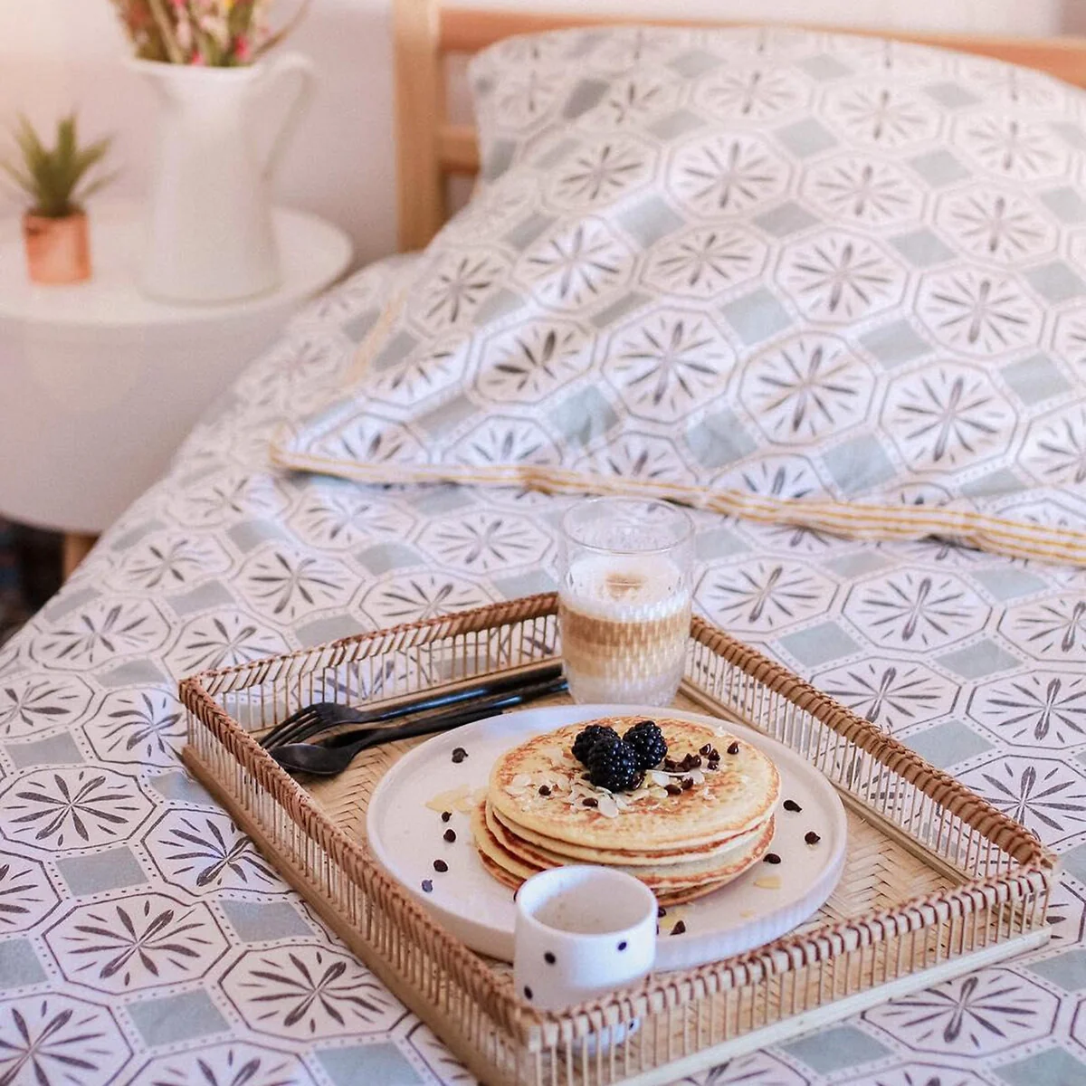 Salernes Tile Print 100% Cotton Pillowcase – image 5
