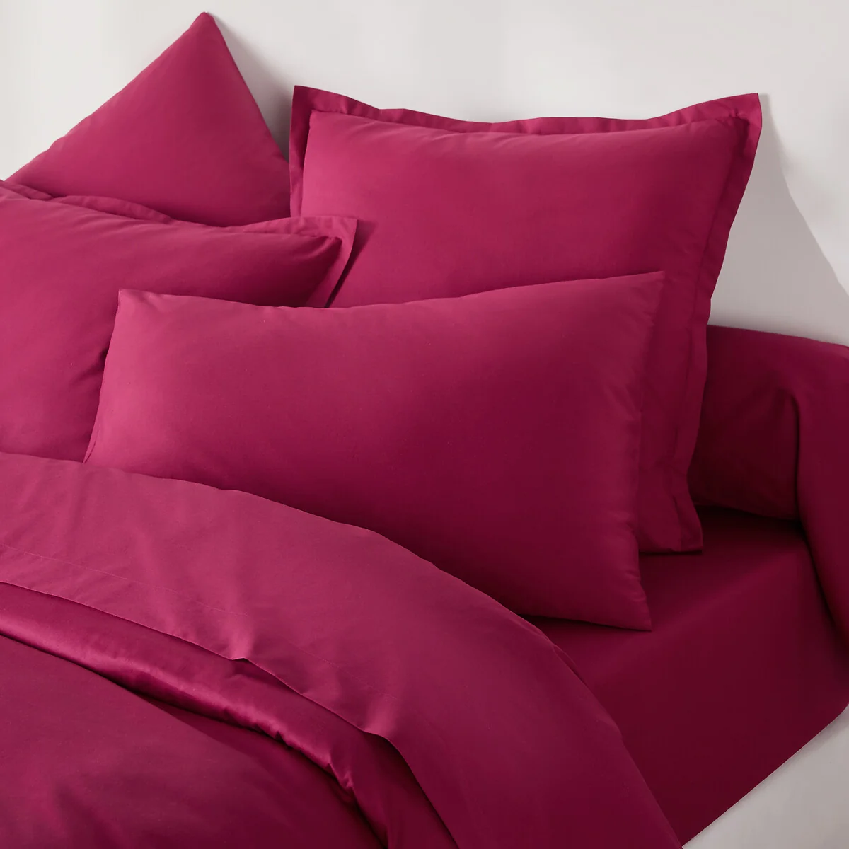 Scenario Plain Cotton Percale 200 Thread Count Pillowcase – image 3