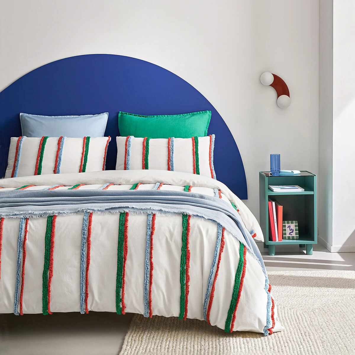 Neil 100% Tufted Cotton Pillowcase – image 2