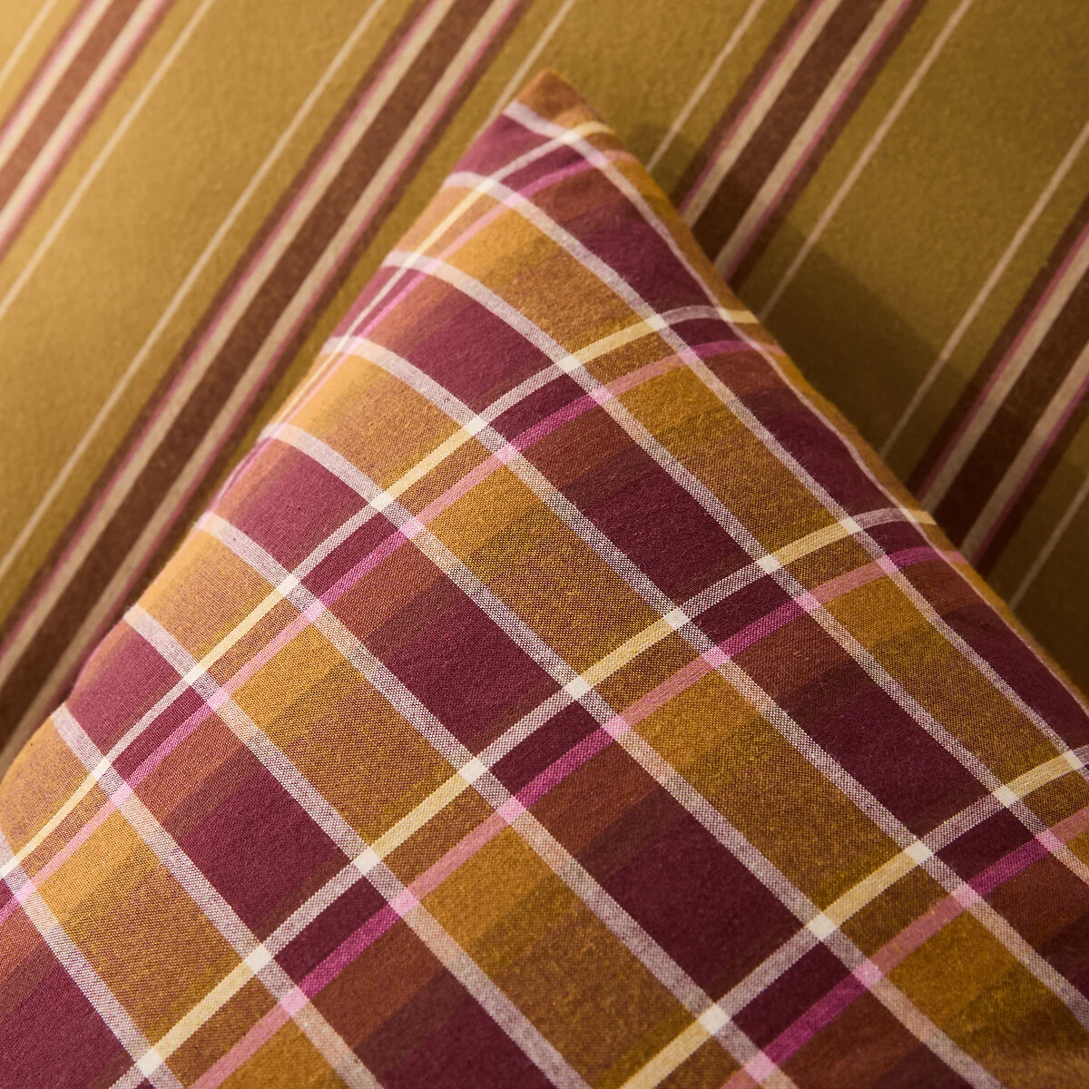 Oswald Washed Cotton Pillowcase – image 5
