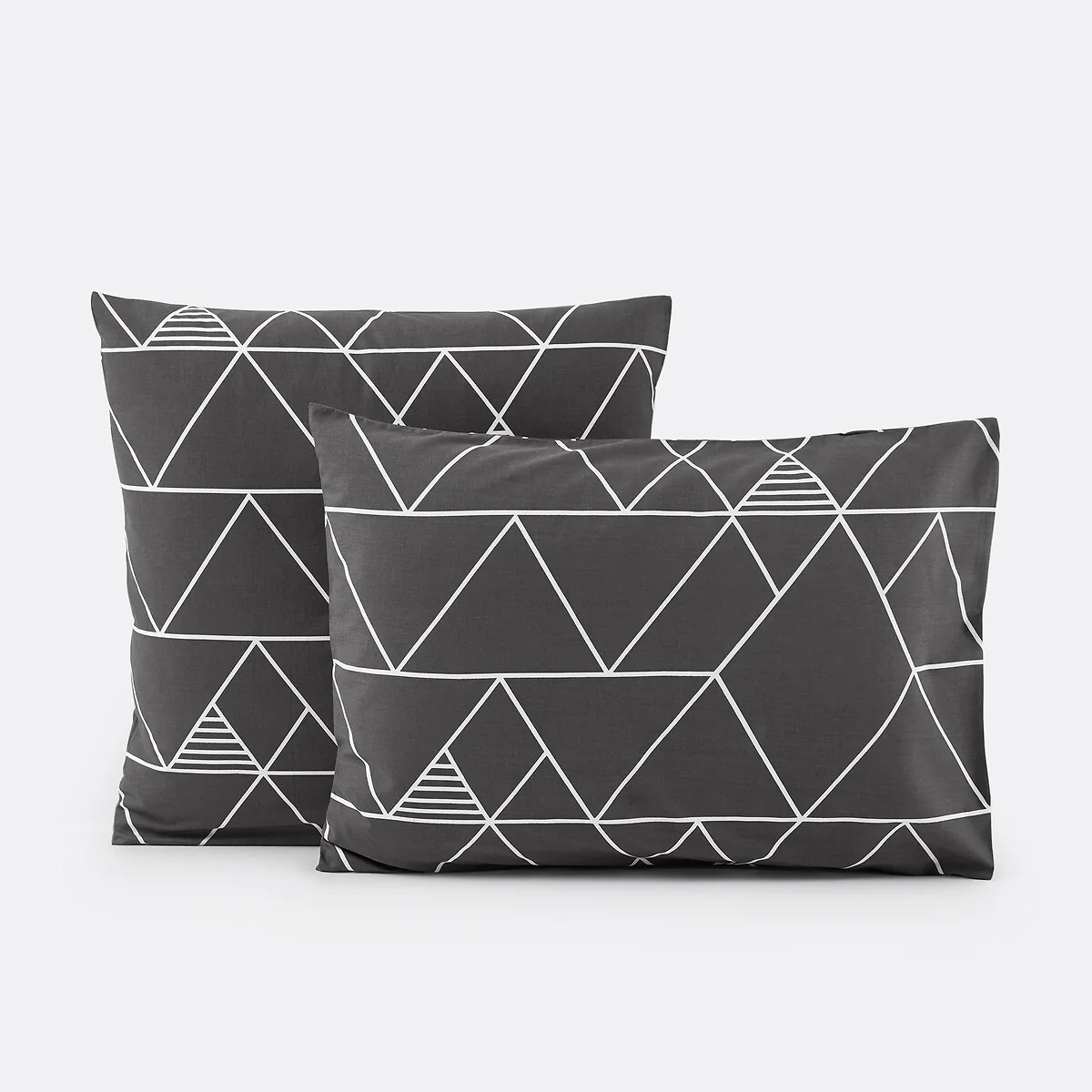 Odin Geometric Cotton Pillowcase – image 2