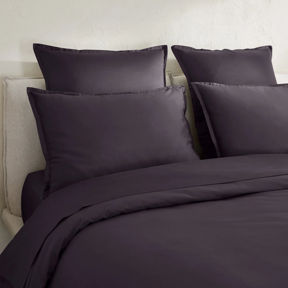 Saria Cotton Sateen Pillowcase – image 3