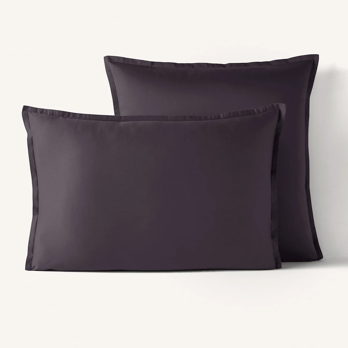 Saria Cotton Sateen Pillowcase – image 5