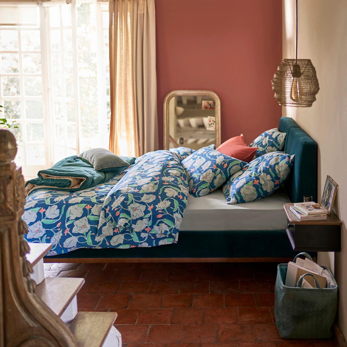 Constantine Washed Cotton Pillowcase – image 2