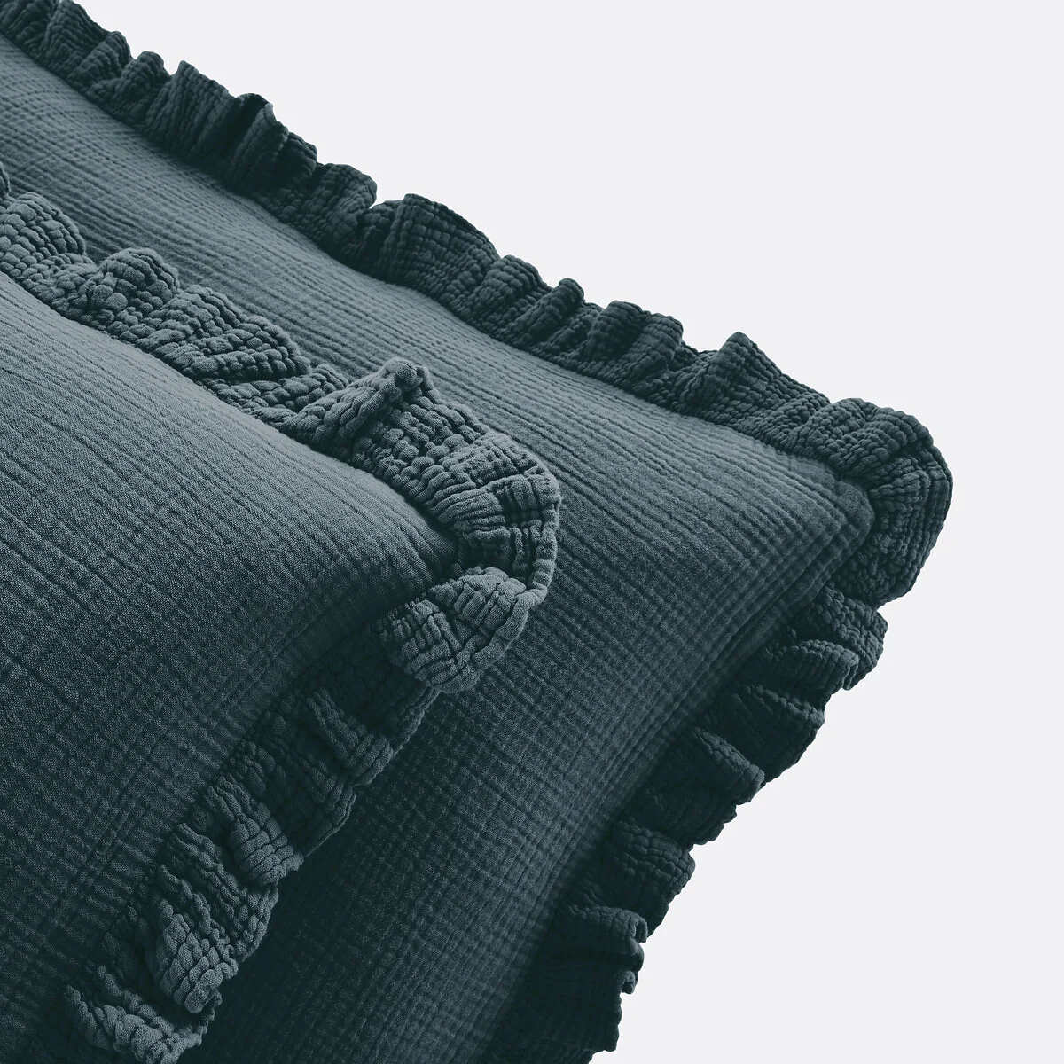 Kumla Plain Cotton Muslin Ruffled Pillowcase – image 2